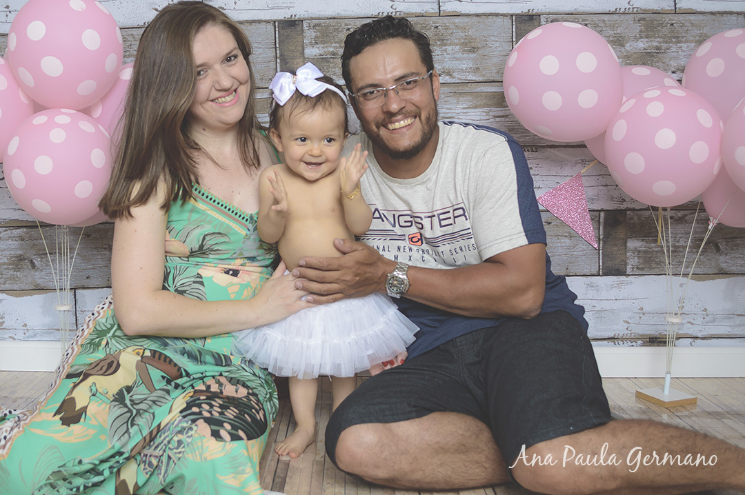 Smash the Cake menina