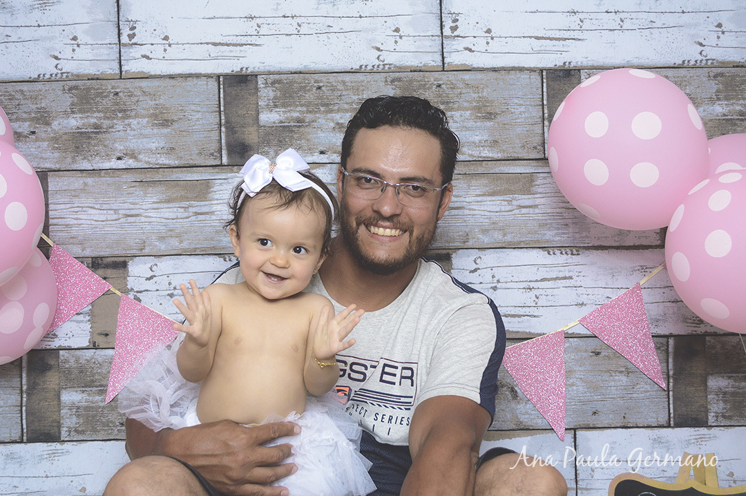 Smash the Cake menina