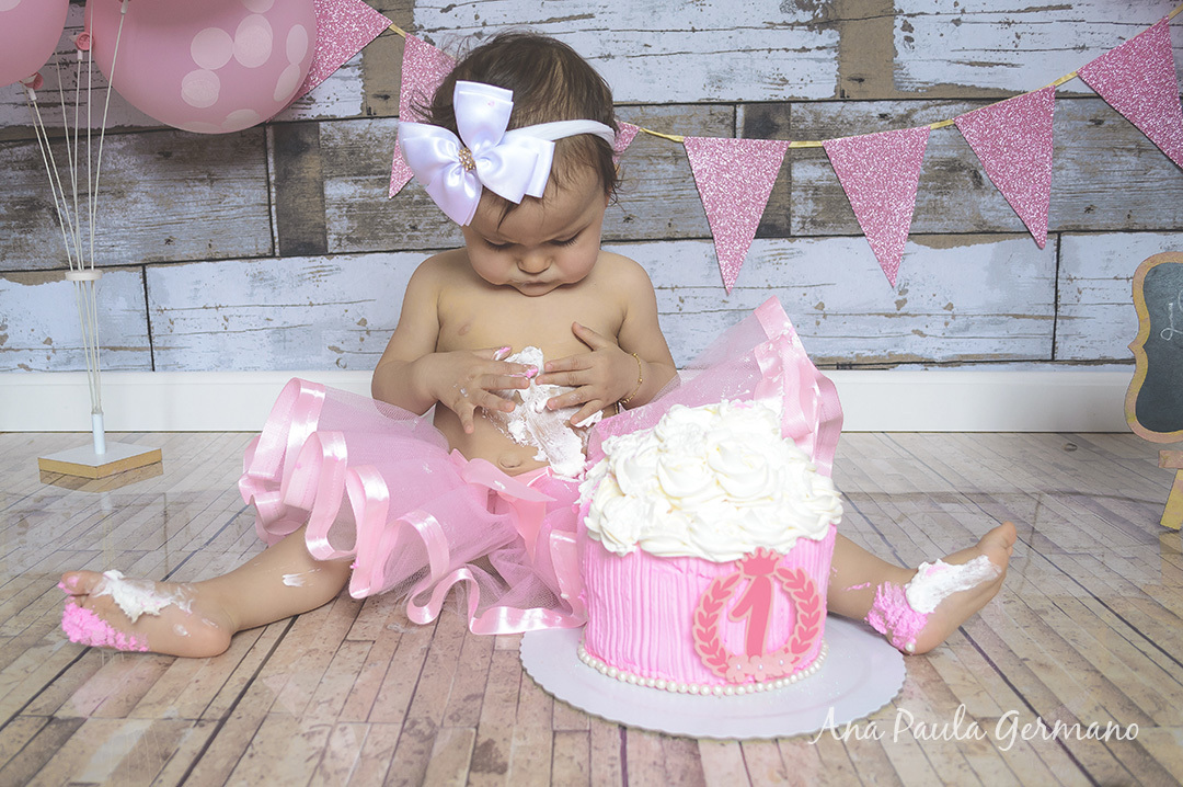 Smash the Cake menina