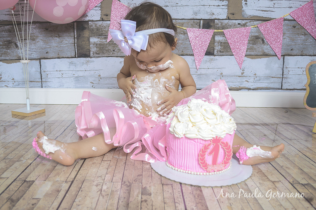 Smash the Cake menina