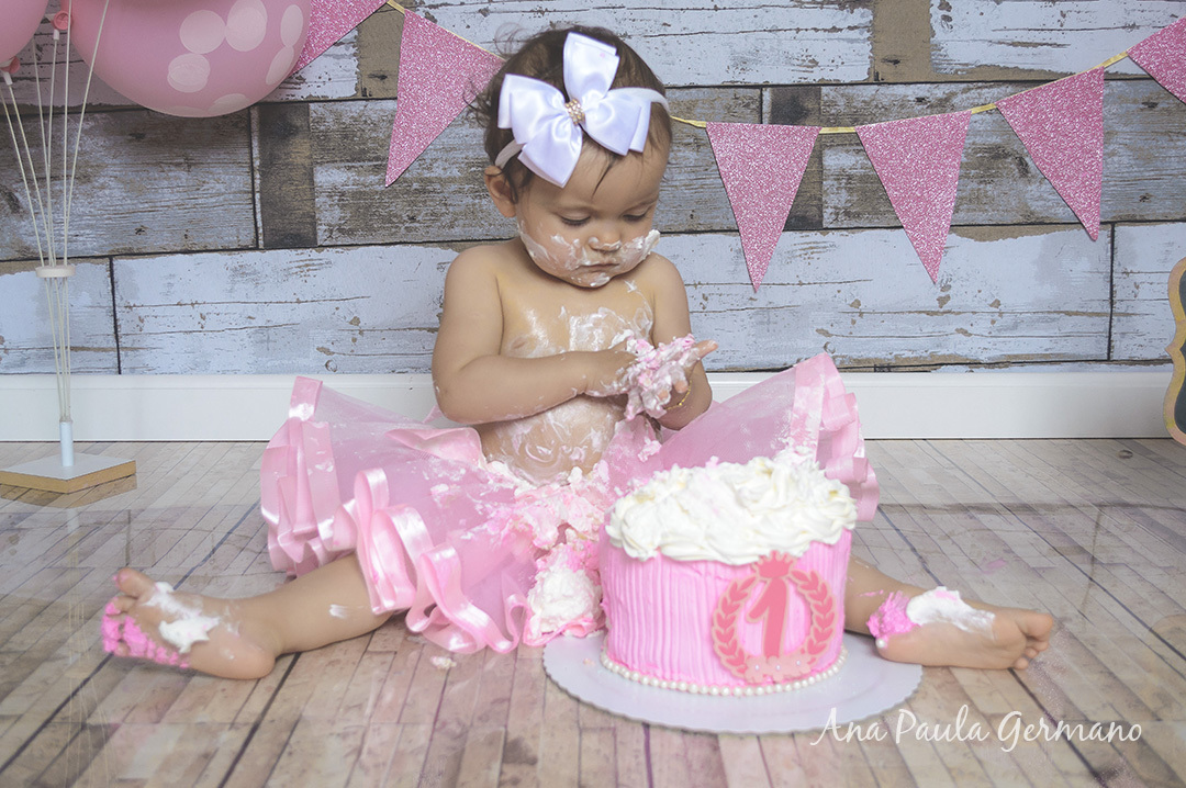 Smash the Cake menina