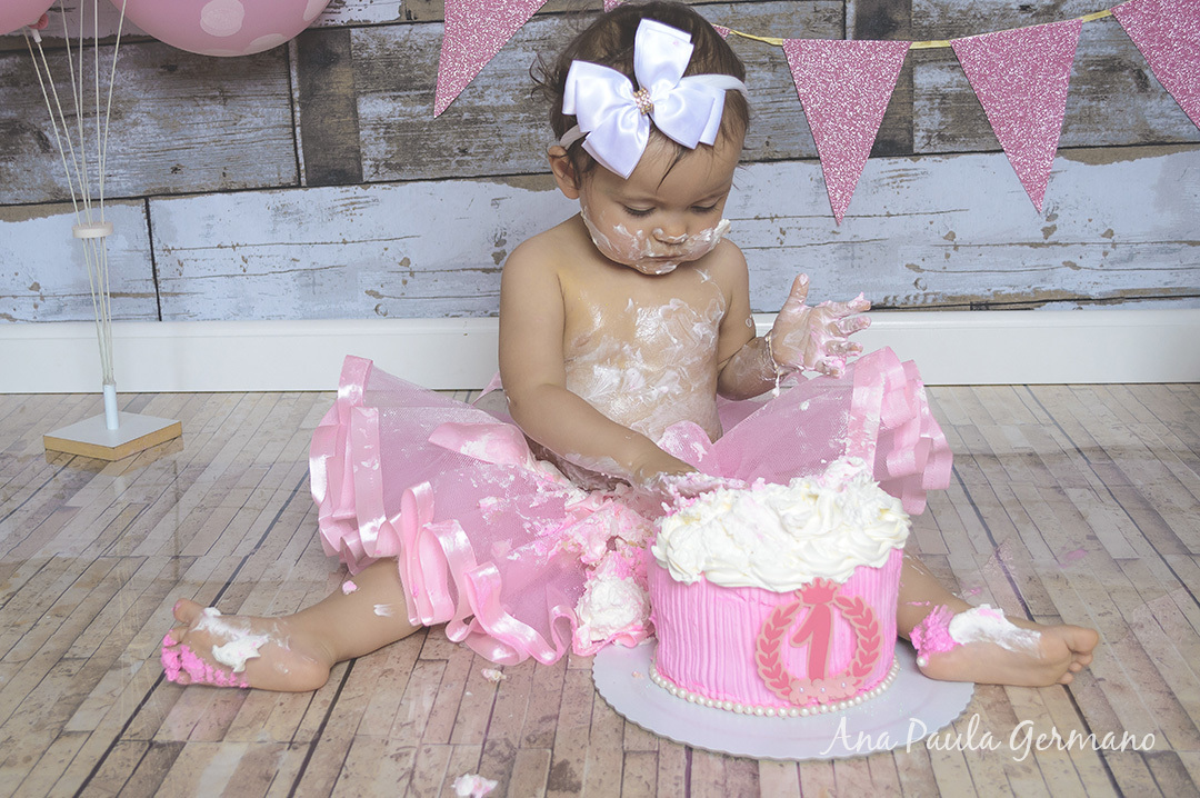 Smash the Cake menina