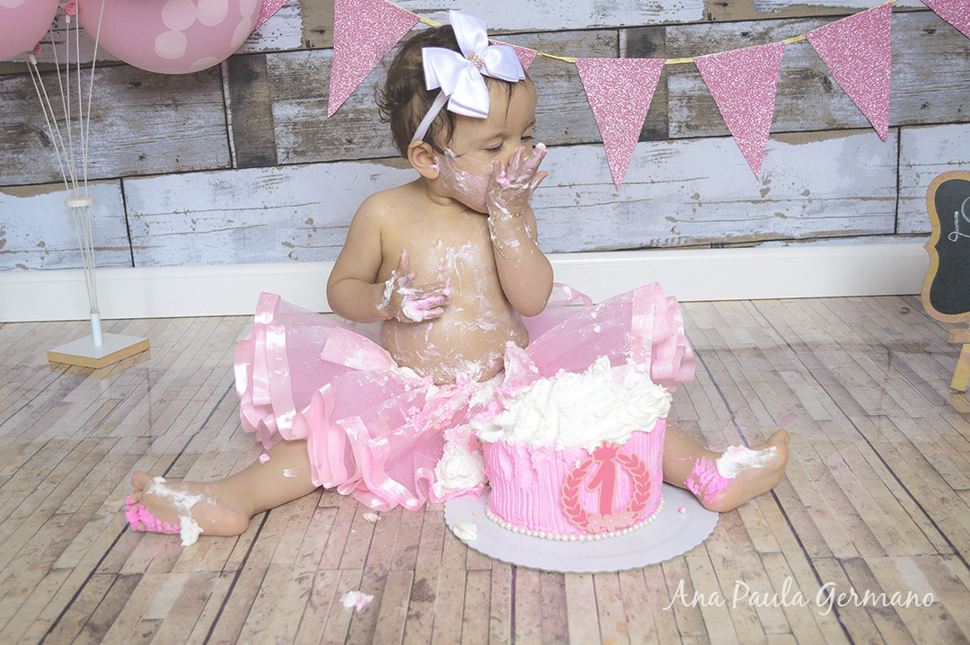 Smash the Cake menina