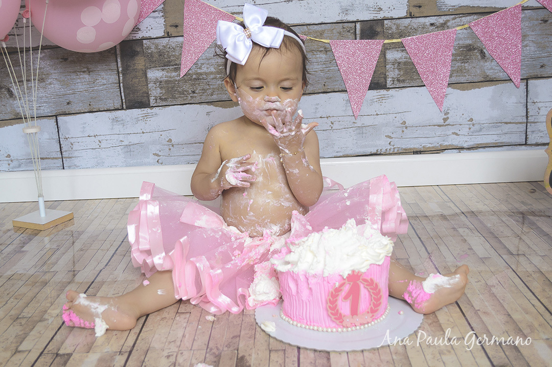 Smash the Cake menina