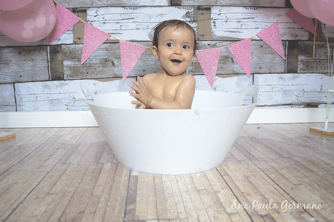 Smash the Cake menina