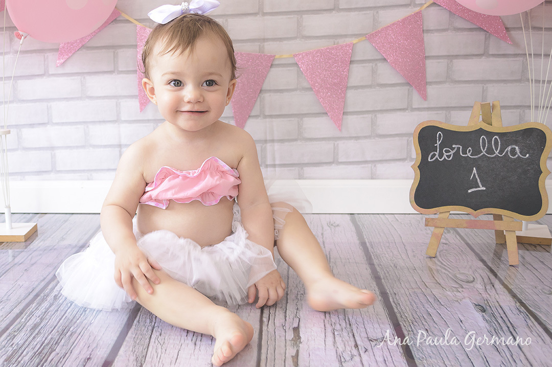 smash the cake menina