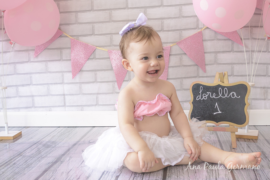 smash the cake menina