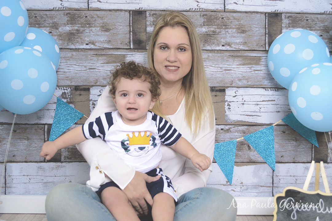 Smash the Cake - Menino