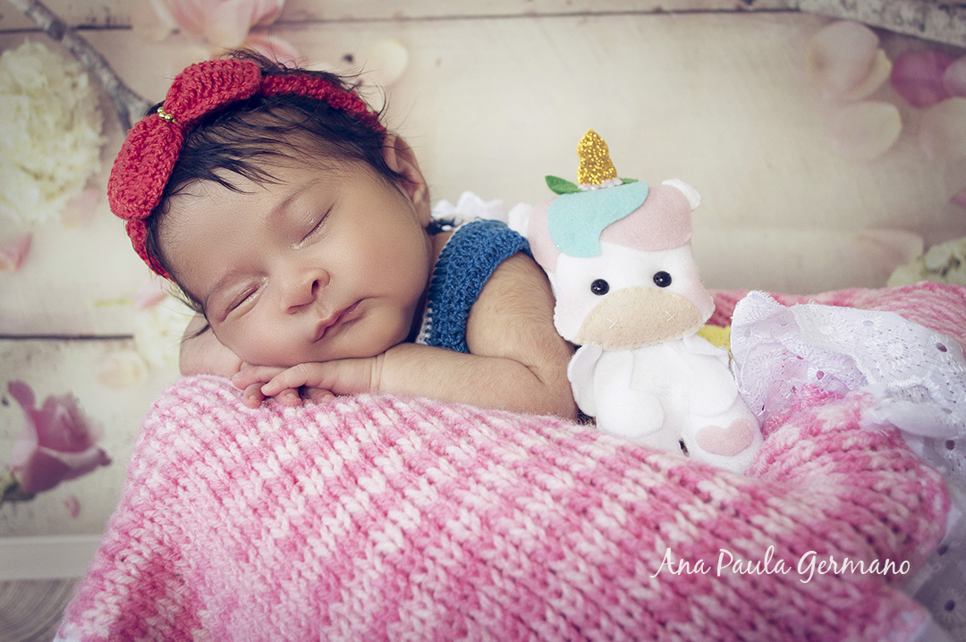 Ensaio Newborn menina - Branca de Neve