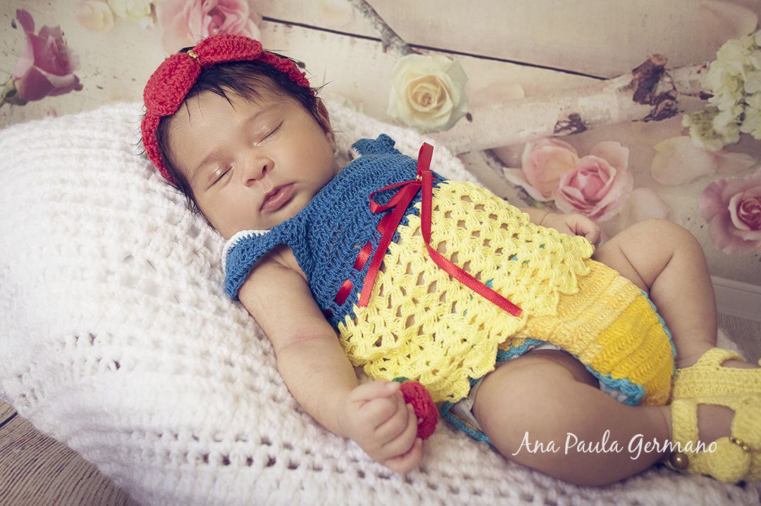 Ensaio Newborn menina - Branca de Neve
