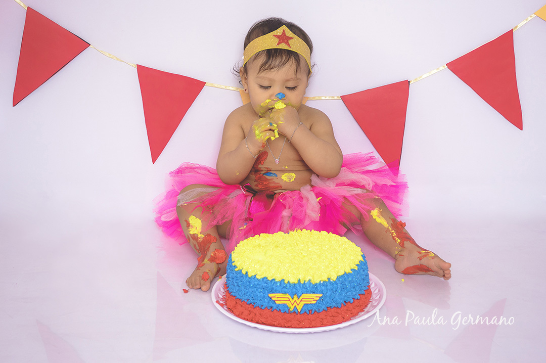 ensaio smash the cake: mulher maravilha 33