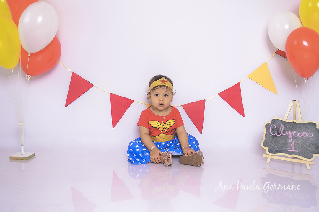 ensaio smash the cake: mulher maravilha 5