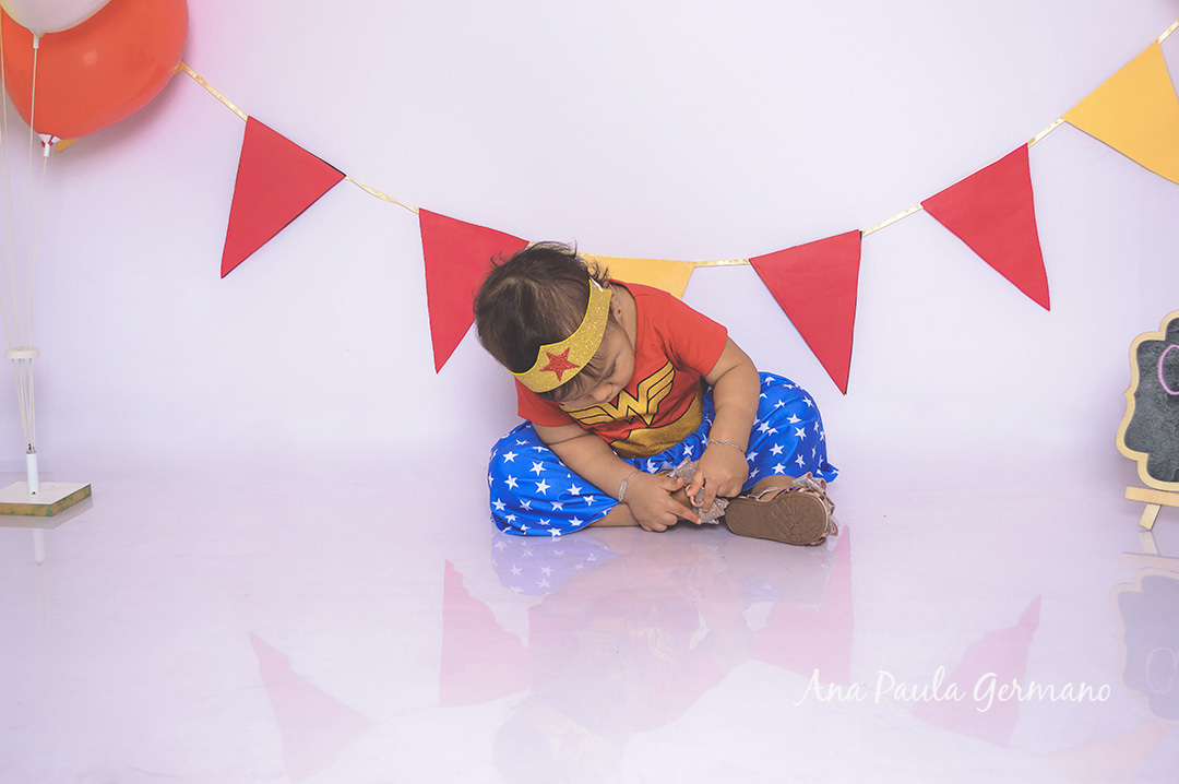 ensaio smash the cake: mulher maravilha 6