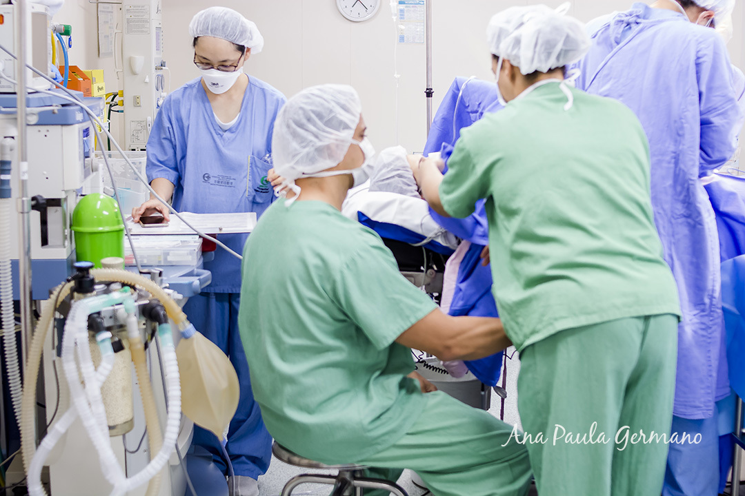 Fotografia de Parto - Hospital Nipo Brasileiro/SP | Nascimento bebê Heitor 6