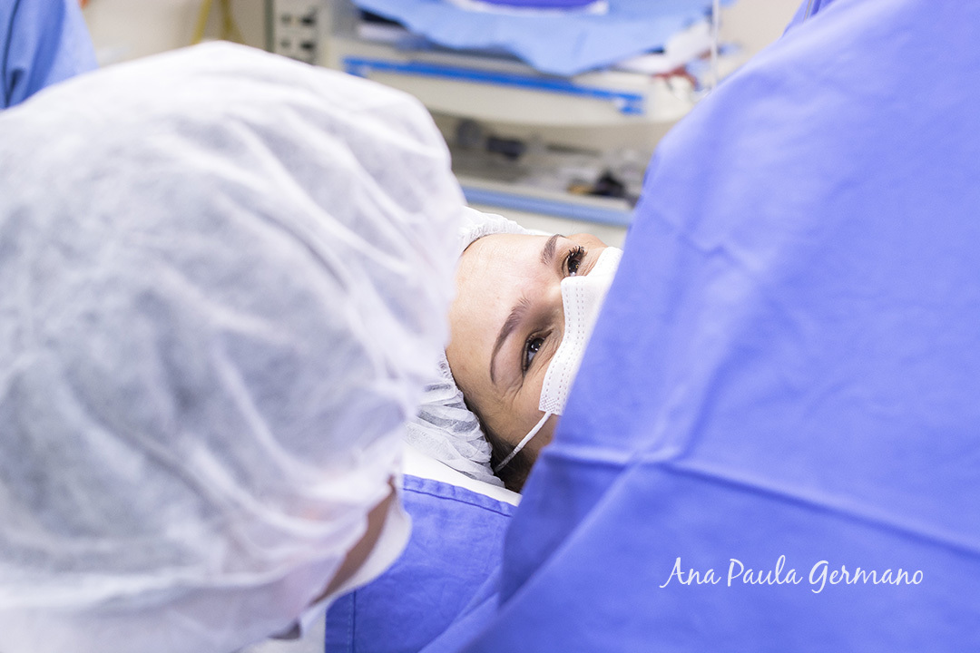 Fotografia de Parto - Hospital Nipo Brasileiro/SP | Nascimento bebê Heitor 7