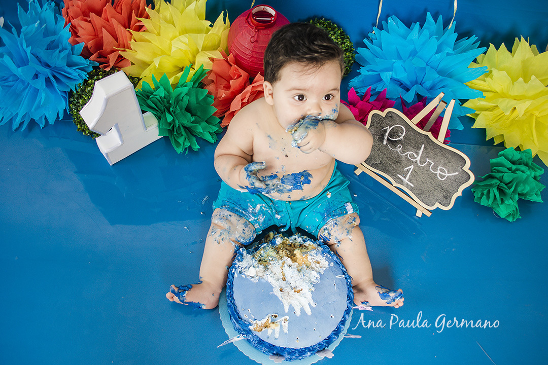 smash the cake Baby shark