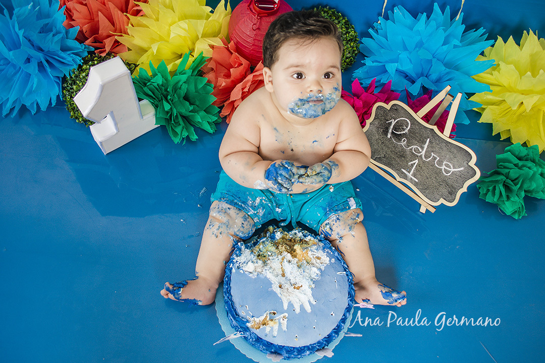 smash the cake Baby shark