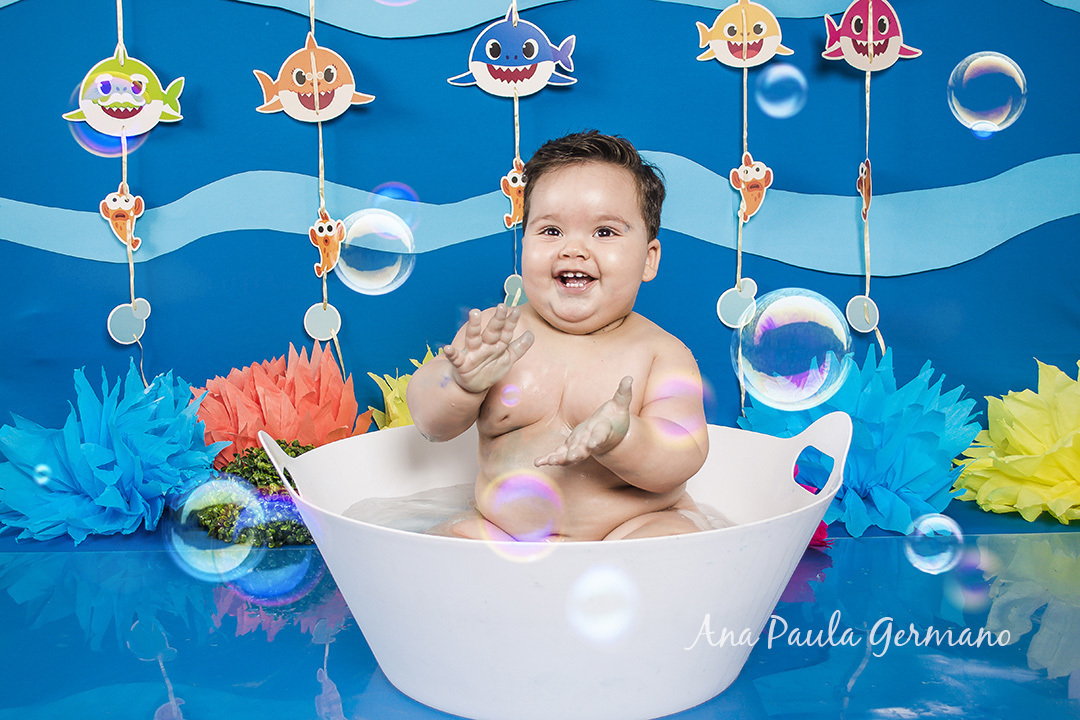 smash the cake Baby shark