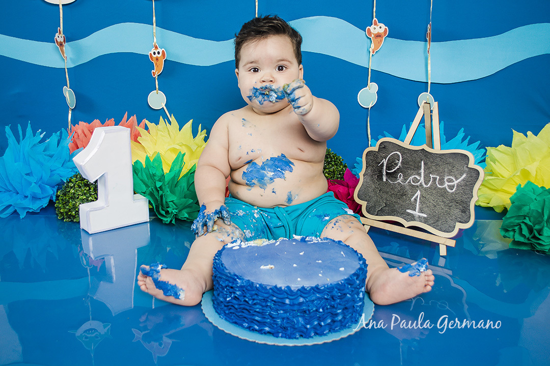 smash the cake Baby shark