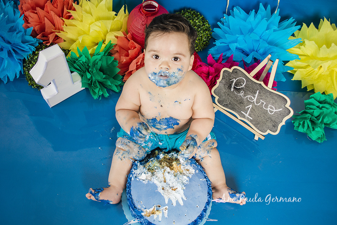 smash the cake Baby shark