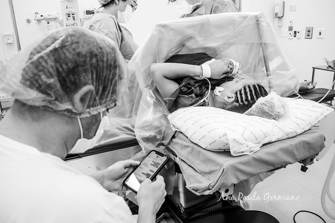 Fotografia de Parto - Maternidade Santa Joana - São Paulo/SP - O Nascimento da Isabella | 33