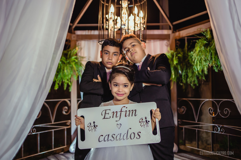 makingo of da noiva irmã da noiva daminha casamento emocionante fotografia de casamento inspiração de casamento miro beauty center salão da noiva makiagem da noiva produção da noiva destination wedding daminha pagens  boa vista roraima 