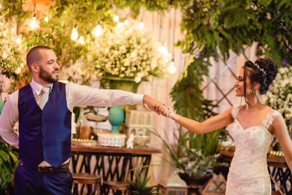 makingo of da noiva irmã da noiva daminha casamento emocionante fotografia de casamento inspiração de casamento miro beauty center salão da noiva makiagem da noiva produção da noiva destination wedding  boa vista roraima dança dos noivos e padrinhos 