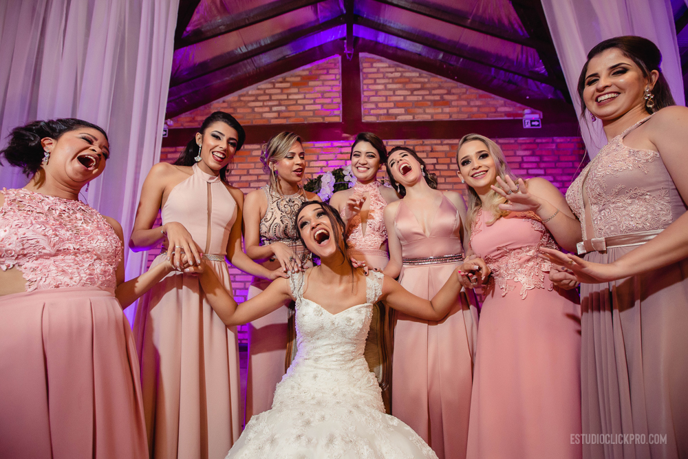 makingo of da noiva irmã da noiva daminha casamento emocionante fotografia de casamento inspiração de casamento miro beauty center salão da noiva makiagem da noiva produção da noiva destination wedding madrinhas  boa vista roraima cerimonia de casamento 