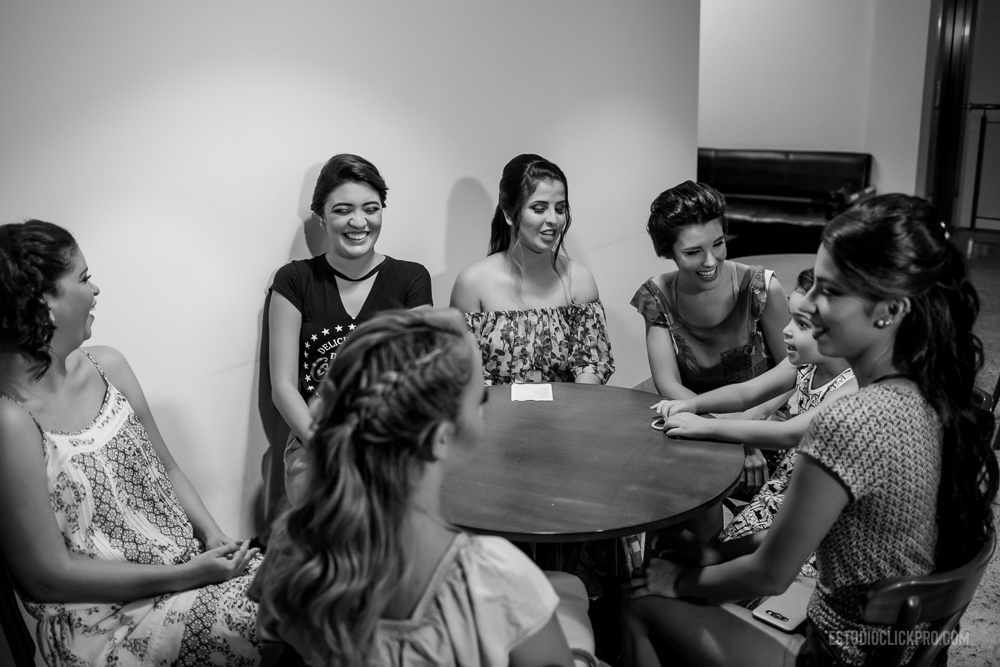 makingo of da noiva irmã da noiva daminha casamento emocionante fotografia de casamento inspiração de casamento miro beauty center salão da noiva makiagem da noiva produção da noiva destination wedding madrinhas 