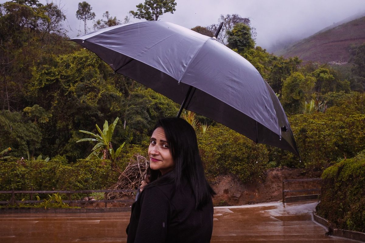Ensaio feminino em simonésia 