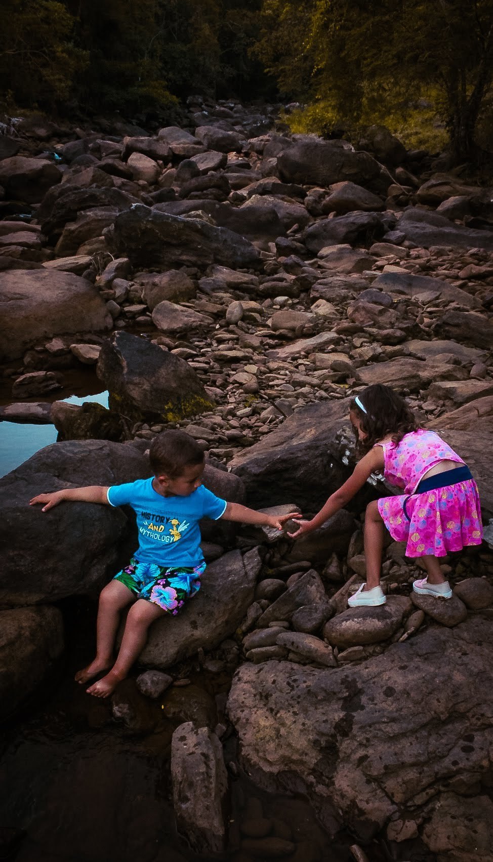 Ensaio de crianças em cachoeirão de simonésia mg 