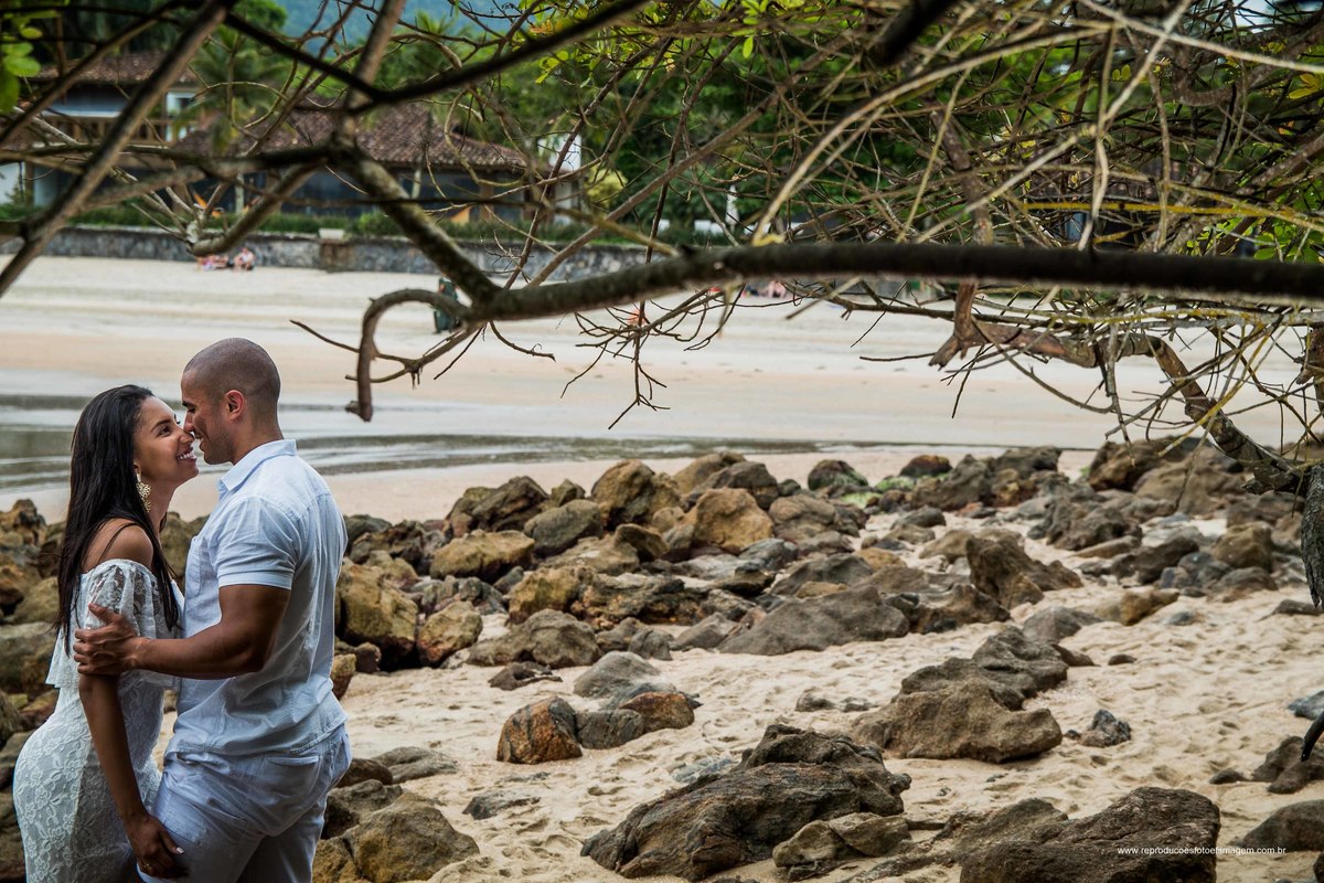 #Fotografiadecasamento #fotografo #Amor #prewedding #Praia Ensaio Pre wedding, Ensaio Pre Casamento, Ensaio na praia, Ensaio de Casais, Noivos na praia, Ensaio de Noivos,