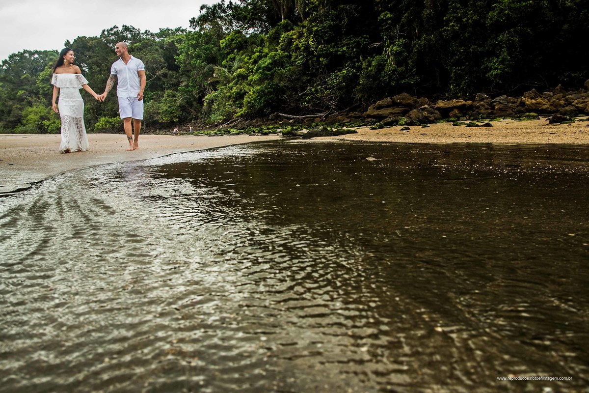 #Fotografiadecasamento #fotografo #Amor #prewedding #Praia Ensaio Pre wedding, Ensaio Pre Casamento, Ensaio na praia, Ensaio de Casais, Noivos na praia, Ensaio de Noivos,