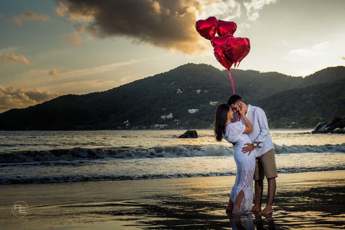 Pre casamento #precasamento Pre wedding #prewedding #ensaionapraia #preweddingnapraia Ensaio na Praia Casal na praia 