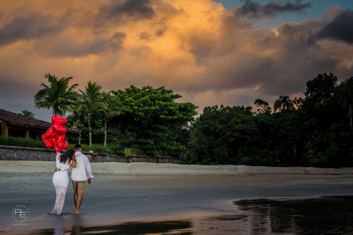 Pre casamento #precasamento Pre wedding #prewedding #ensaionapraia #preweddingnapraia Ensaio na Praia Casal na praia  #pordosol Por do Sol Pre wedding no Guarujá 