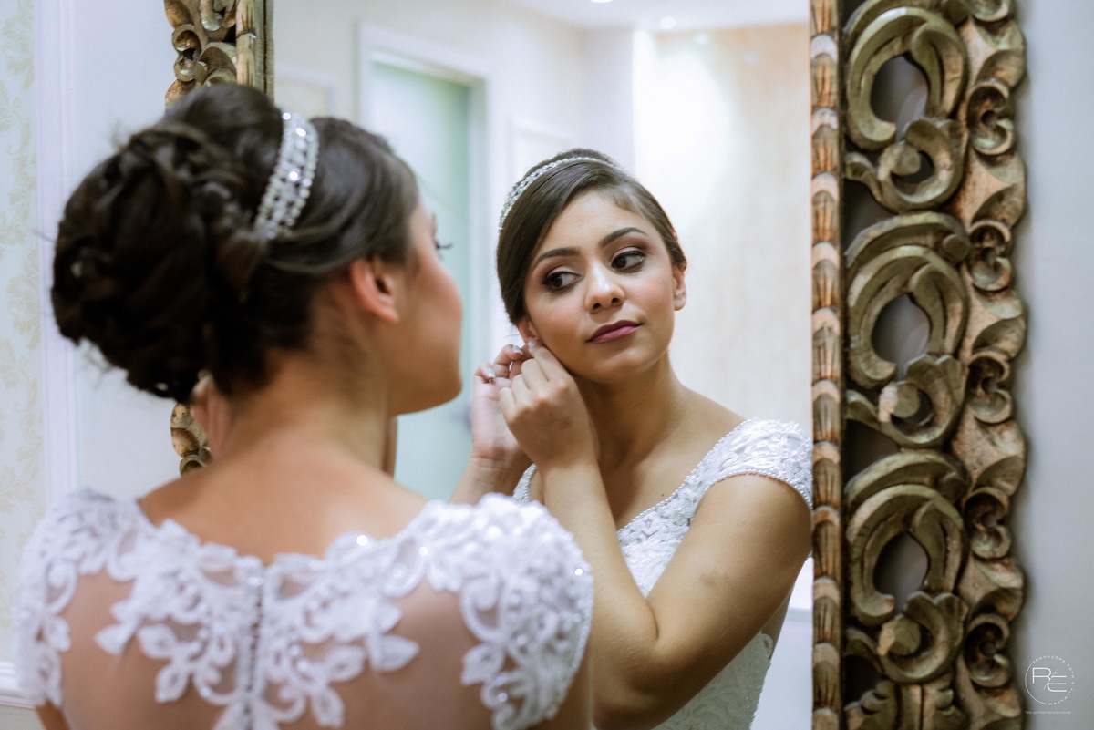 Noiva se arrumando, Noiva no make, Making Off da noiva, Dia da Noiva 
#diadanoiva  #makingofdanoiva #makedanoiva #Vestidodanoiva