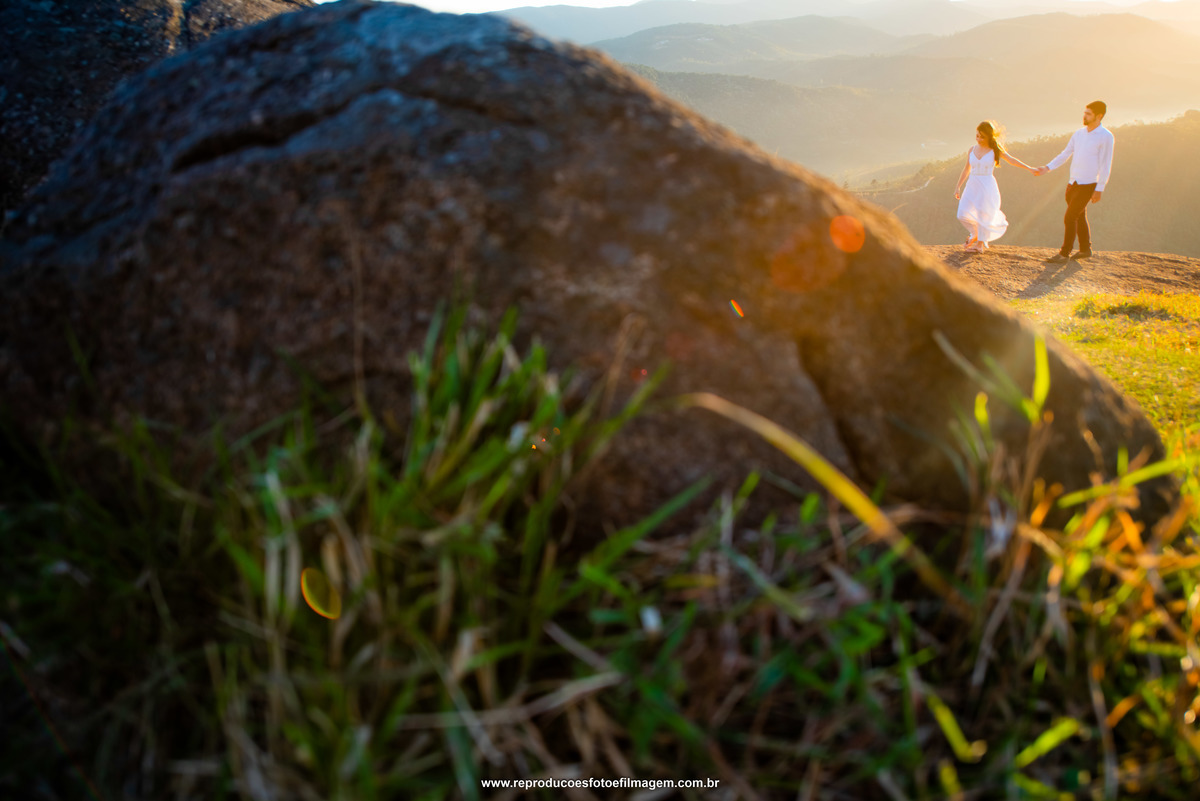 Pre Wedding na Montanha,Pre wedding no Pico do olho d'agua
Pre wedding, Ensaio de casal, Pre casamento, Fotos no Pico do Olho D'agua

Fotografia de casamento, Fotografia no nascer do Sol
#prewedding #preweddingnocampo #precasamento #picodoolhodagua 