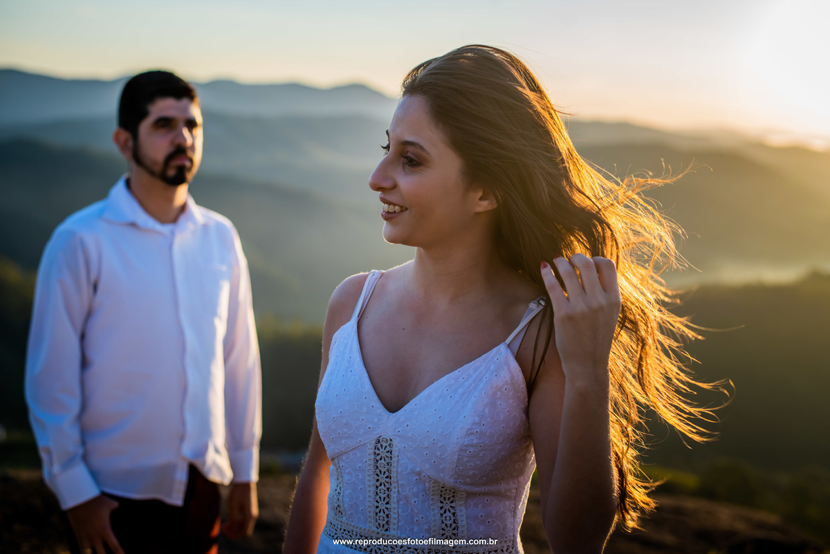 Pre Wedding na Montanha,Pre wedding no Pico do olho d'agua
Pre wedding, Ensaio de casal, Pre casamento, Fotos no Pico do Olho D'agua

Fotografia de casamento, Fotografia no nascer do Sol
#prewedding #preweddingnocampo #precasamento #picodoolhodagua 