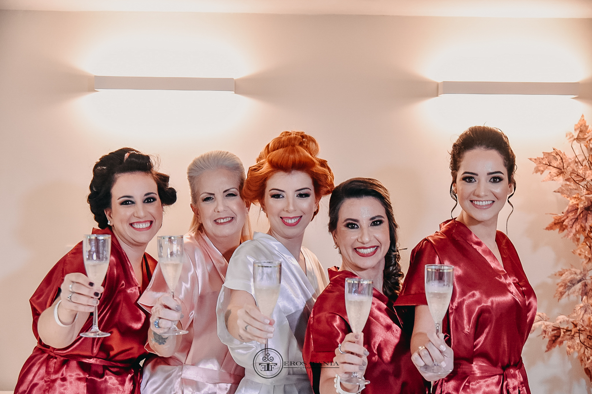 foto noiva e madrinhas