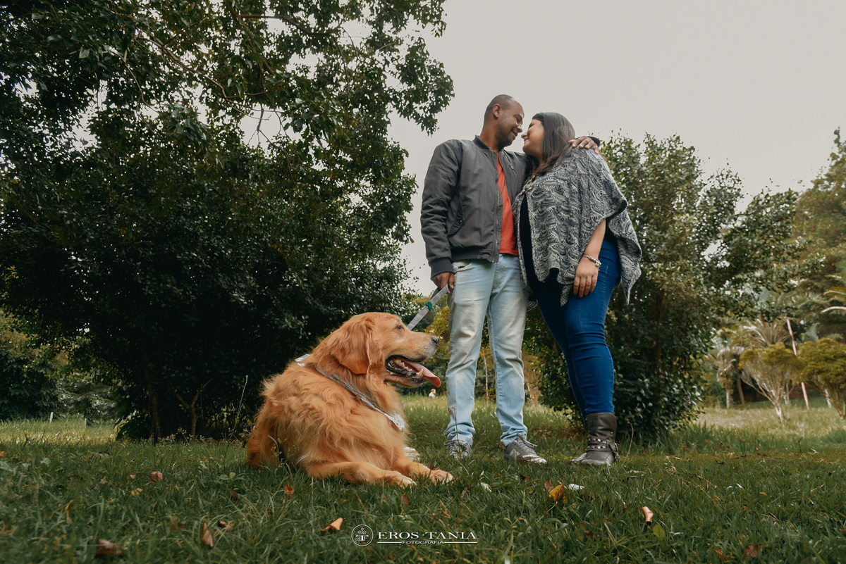 ENSAIO FOTOGRAFICO CASAL COM PET