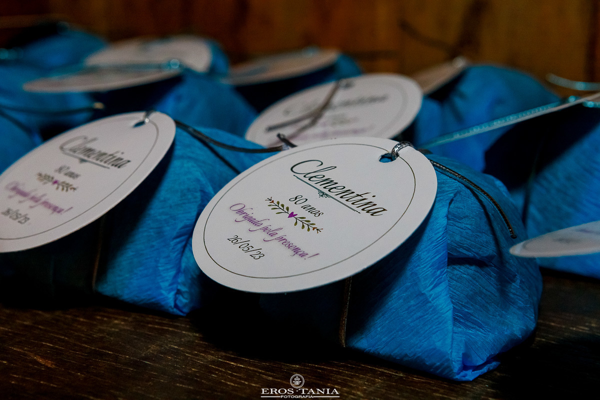 lembrancinha de 80 anos