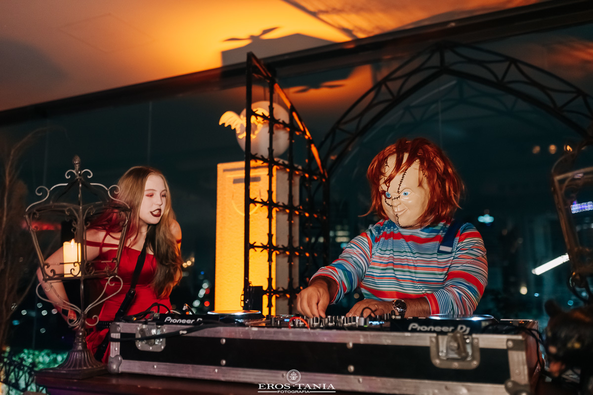 festa a fantasia de 15 anos