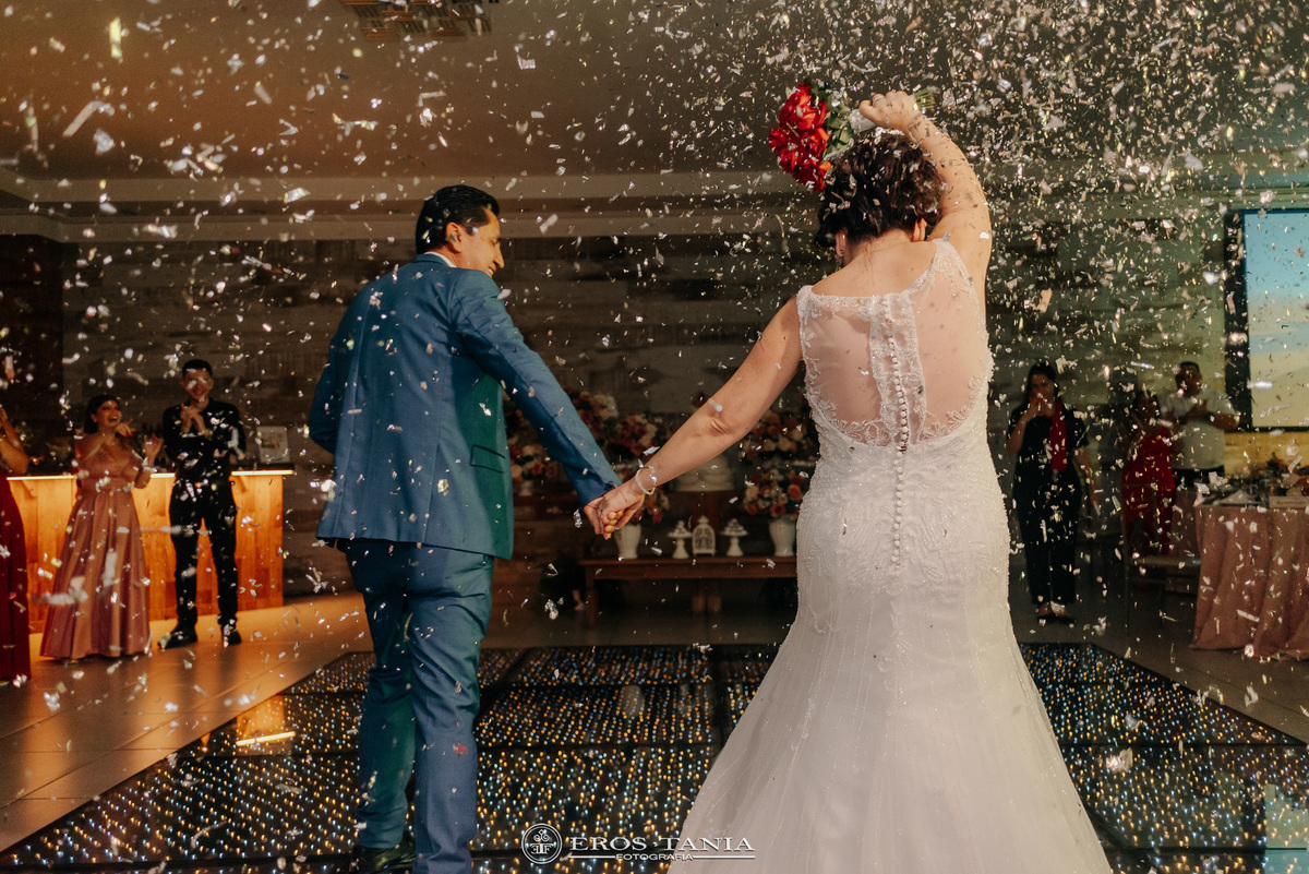 foto entrada dos noivos