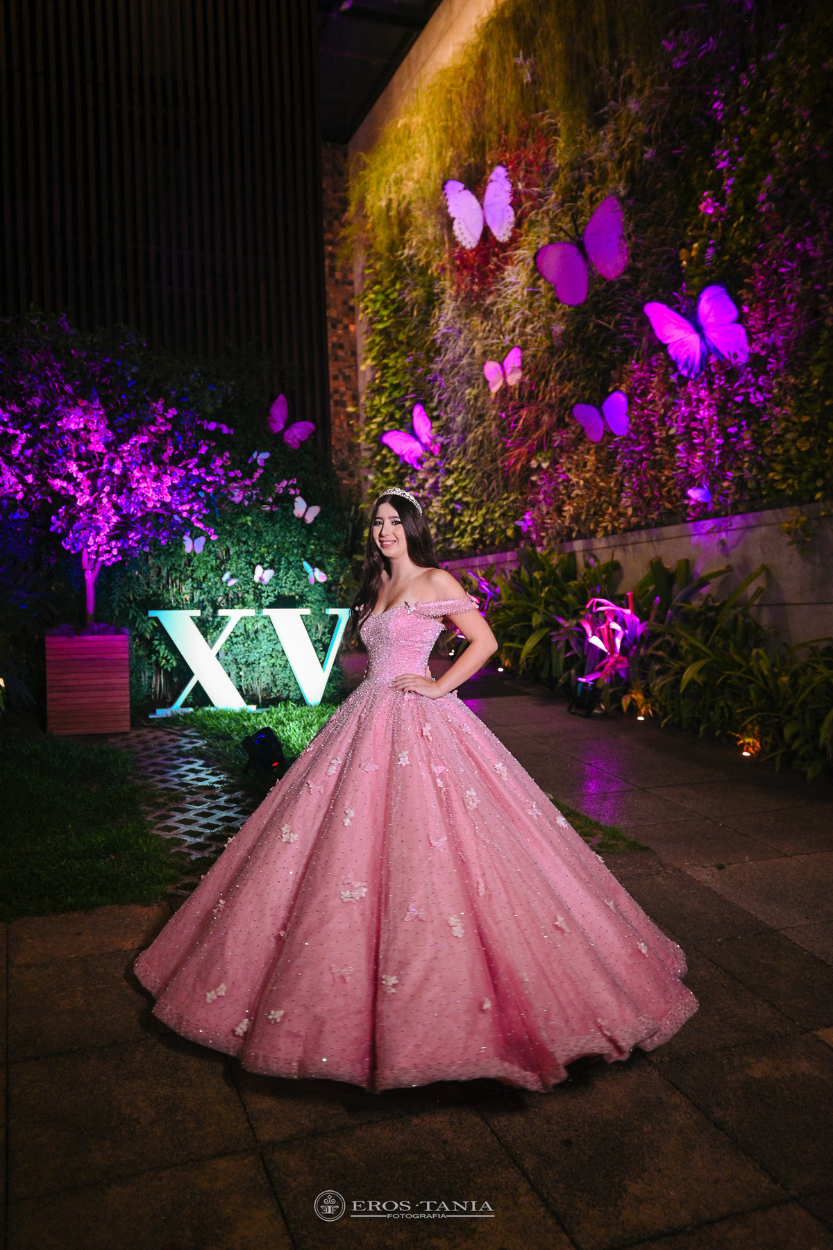fotografia de debutante no buffet
