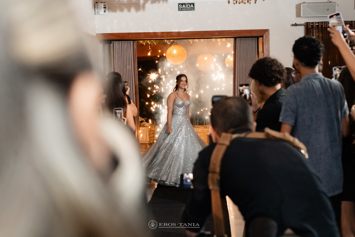 cerimonial debutante