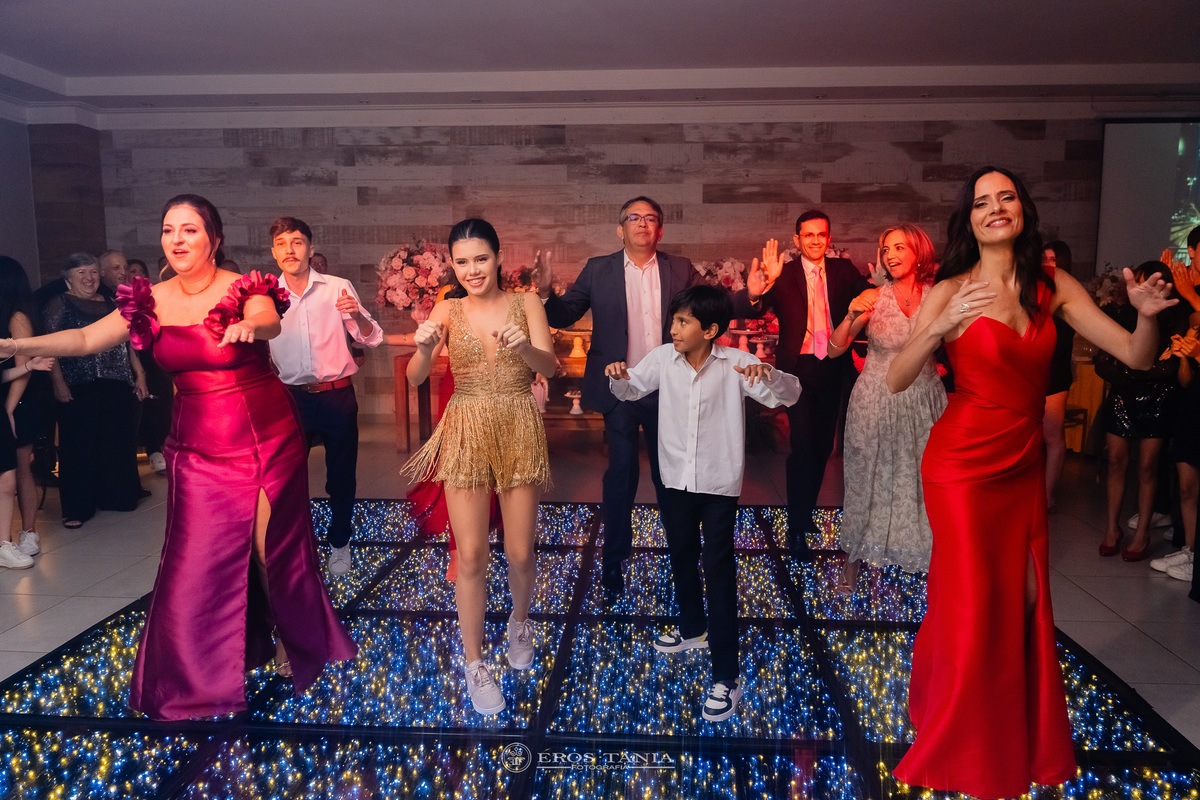 foto abertura de pista de 15 anos