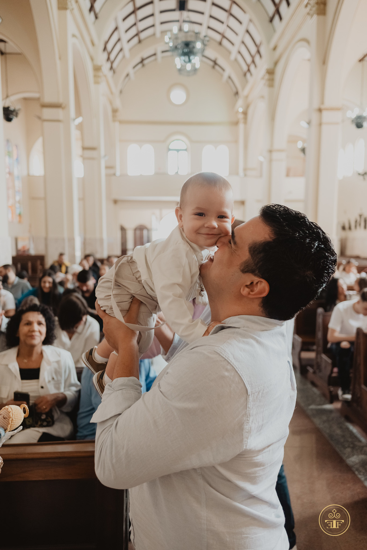 fotografia batizado de criança