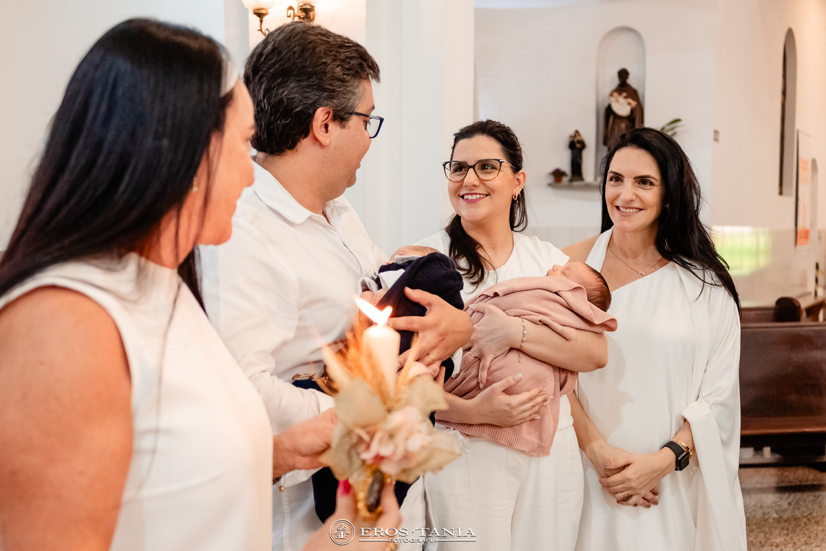 fotografia batizado de gemeos