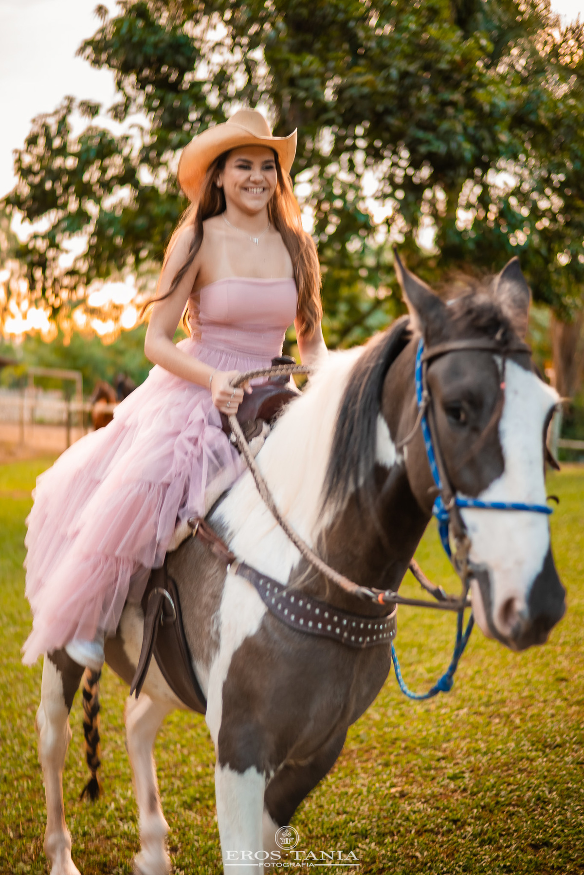 ensaio de debutante com cavalos