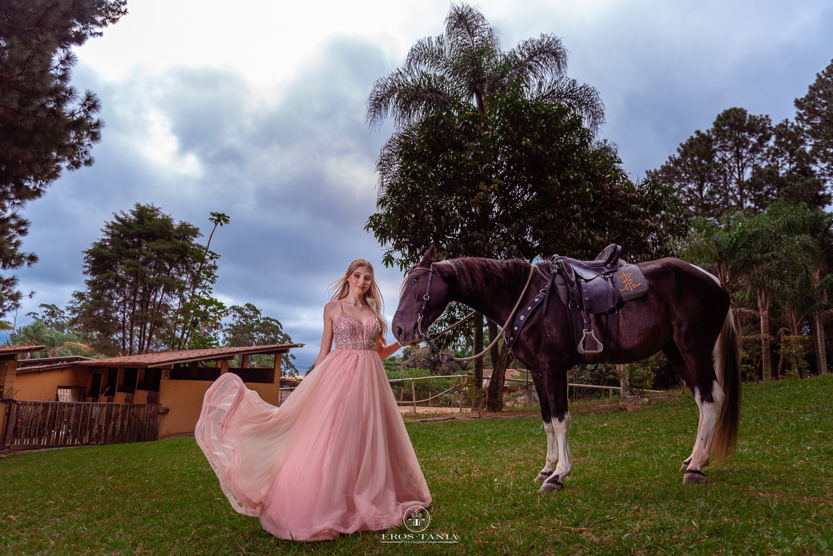 ensaio de debutante com cavalo